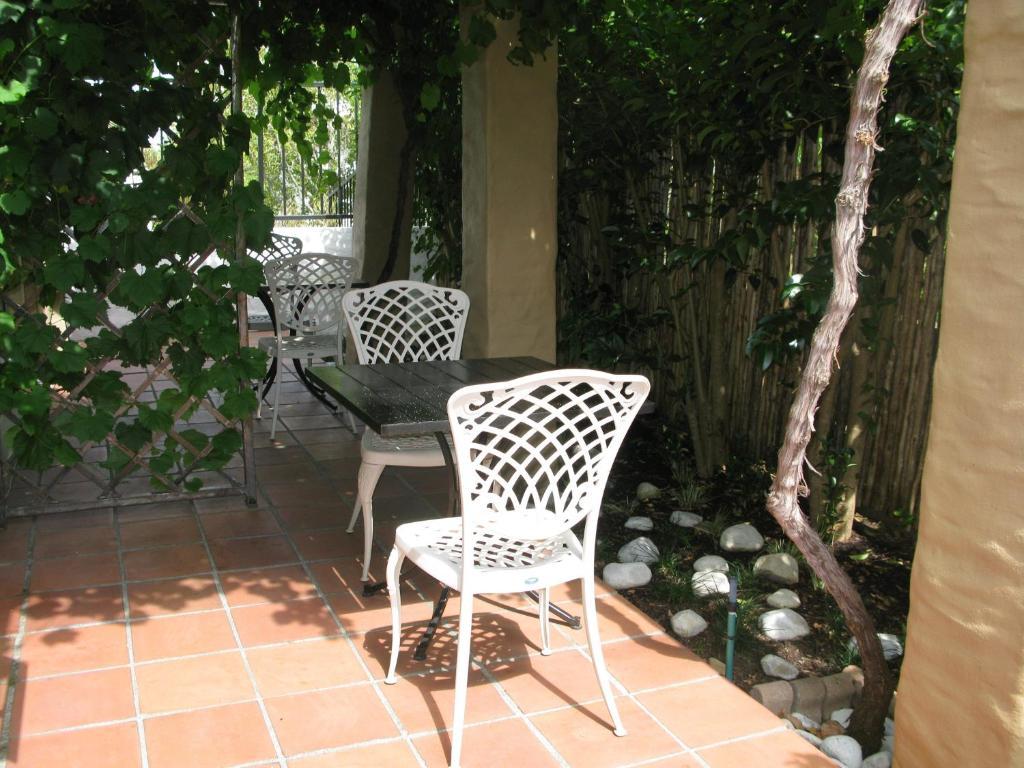 Casablanca Bed And Breakfast 斯泰伦博斯 外观 照片